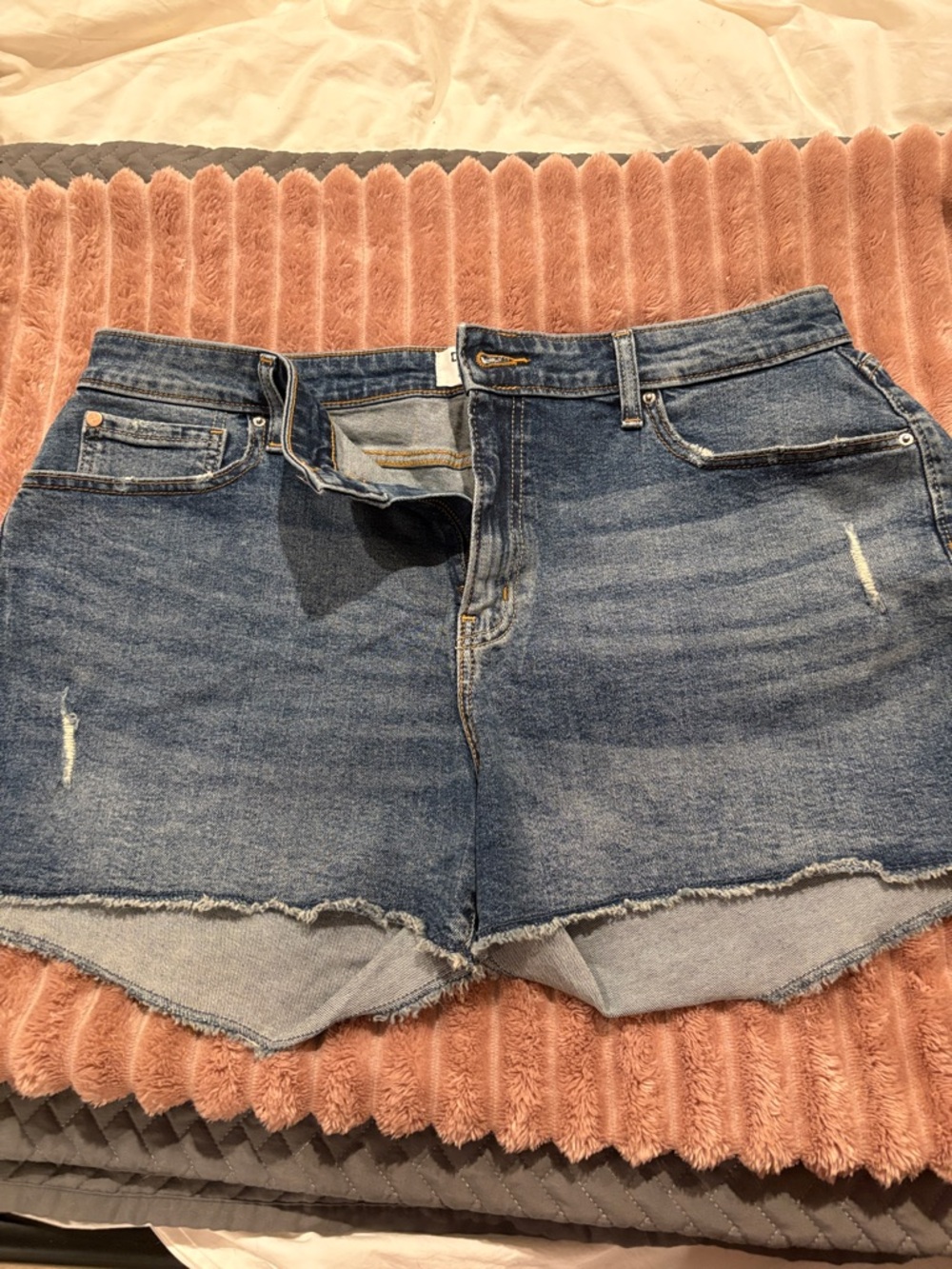 Denim&Co Blue Raw Hem Frayed Denim Shorts